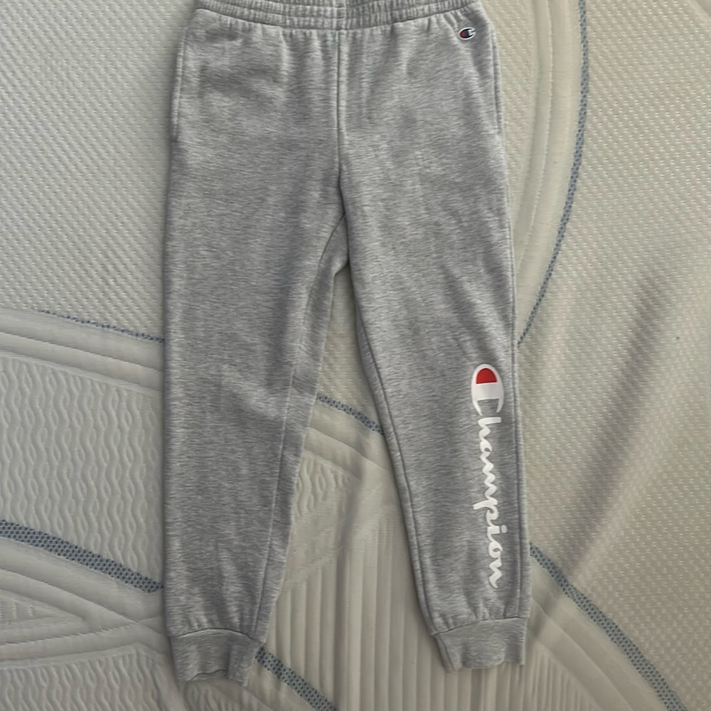 Boys-size 12 champion jogging pants -like new